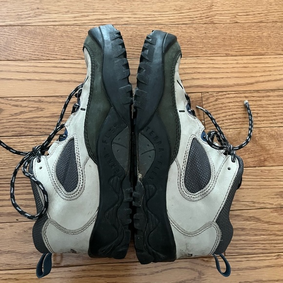 [US9.5]Montrail Women's Terra-Flex Tan Nubuck & Mesh Lace-up Hiking Boots - Picture 4 of 5